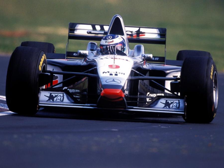  McLaren Mercedes-Benz MP4-12 1997 года  (фото 4 из 8)